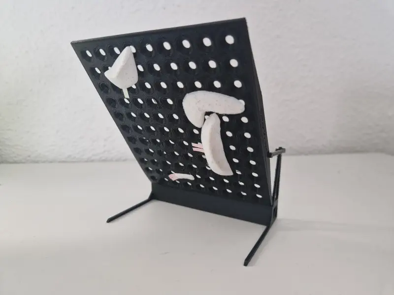 A photo of the board, along with a sample route.