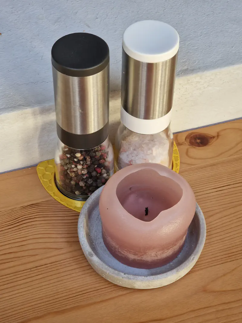 Photo of the Salt and Pepper.